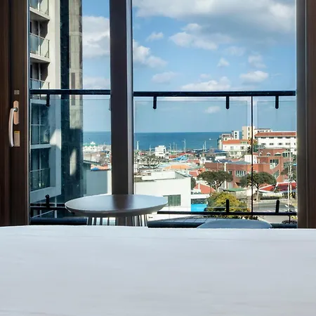 Ramada By Wyndham Jeju Hamdeok Hotel Exterior photo