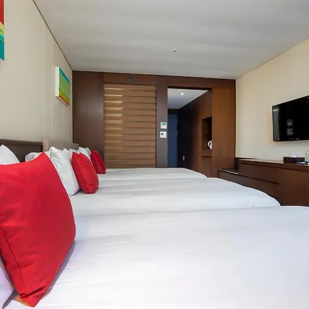 Ramada By Wyndham Jeju Hamdeok Hotel Exterior photo