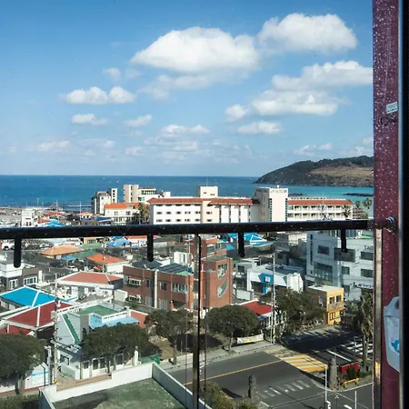 Ramada By Wyndham Jeju Hamdeok Hotel Exterior photo