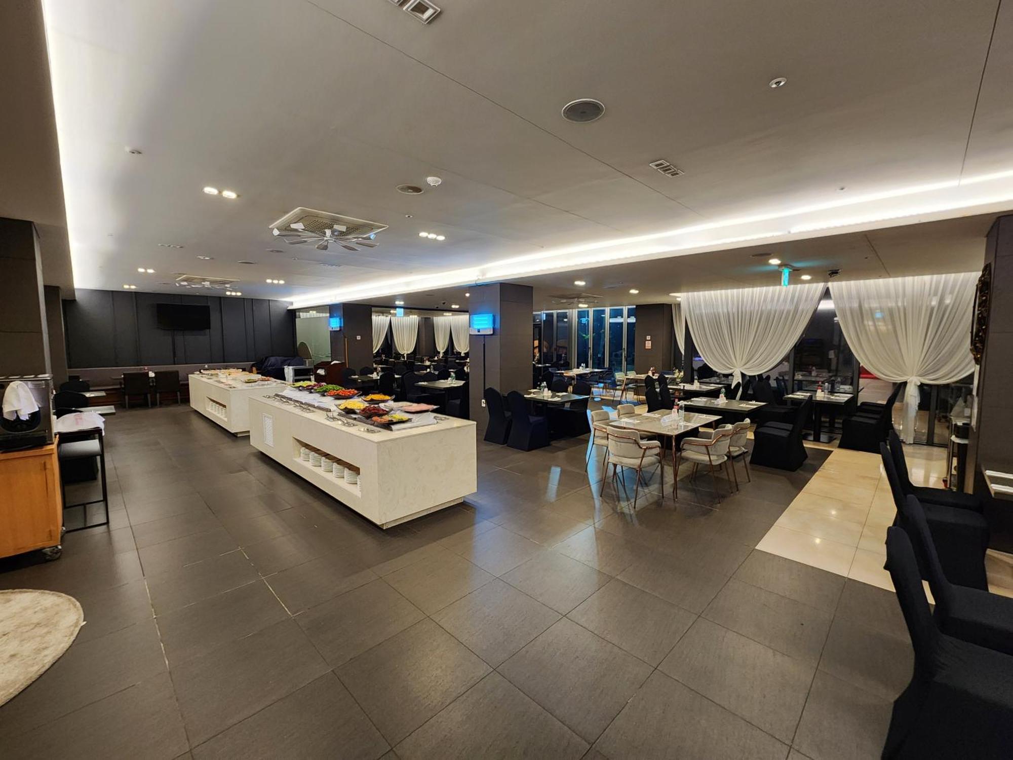 Ramada By Wyndham Hamdeok 4* Jeju