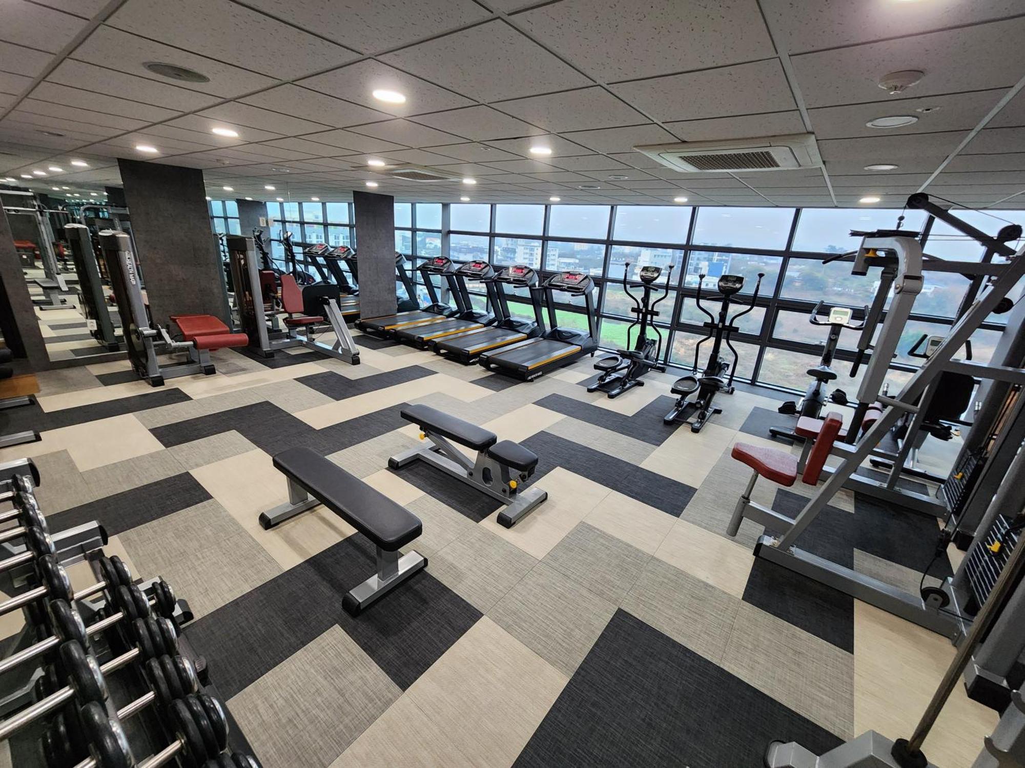 Hotel Ramada By Wyndham Hamdeok
