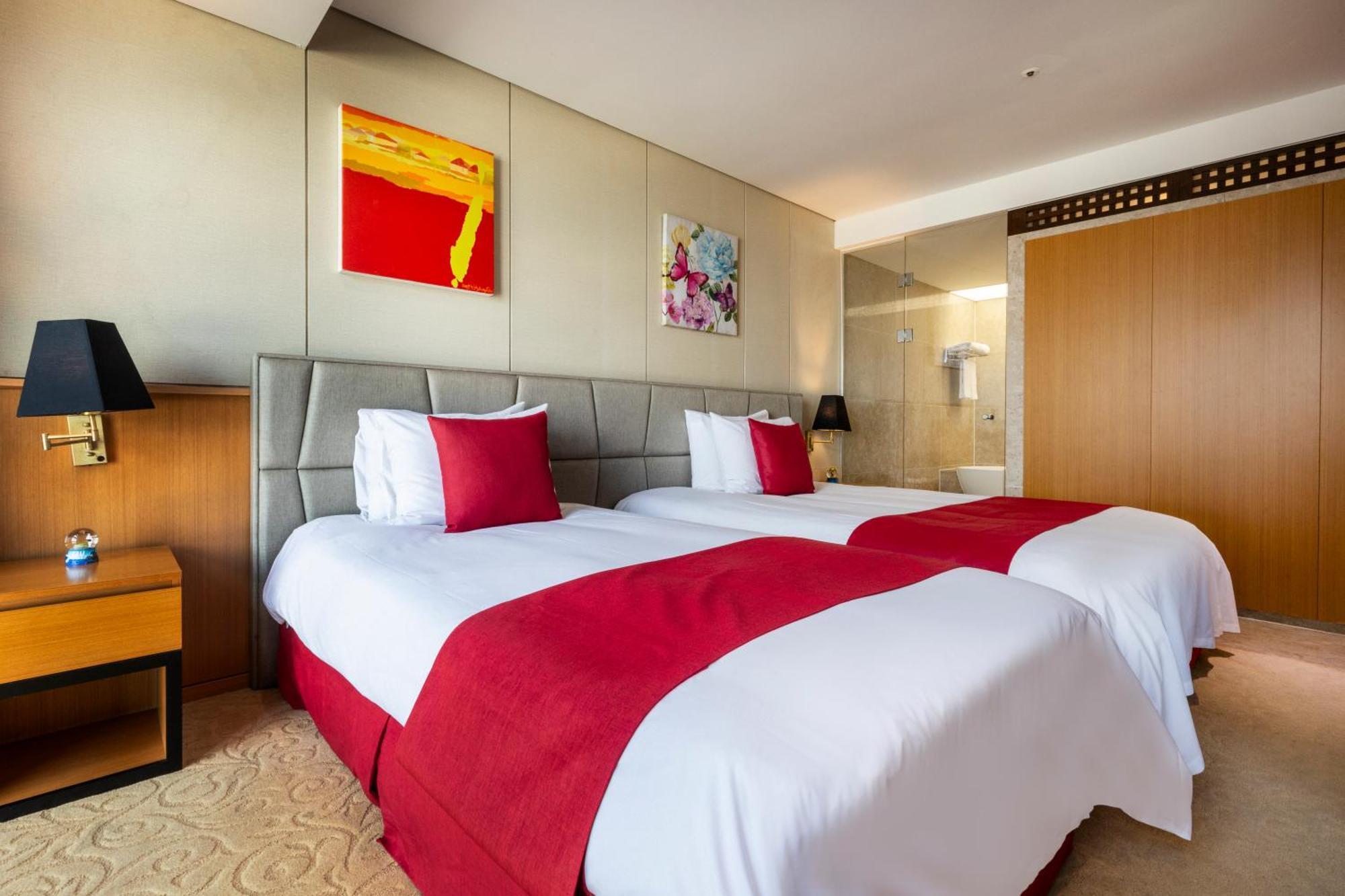 Hotel Ramada By Wyndham Hamdeok Jeju