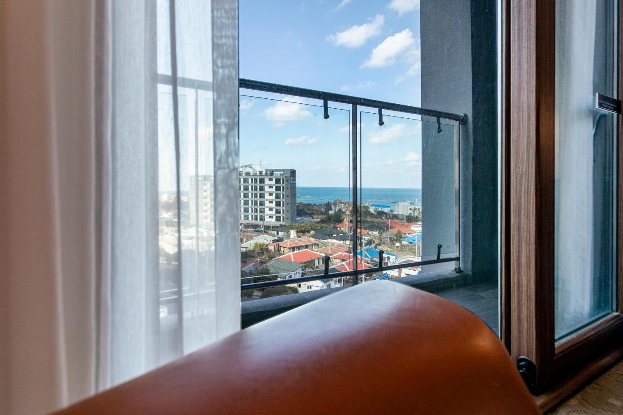 Ramada By Wyndham Hamdeok Hotel 4*