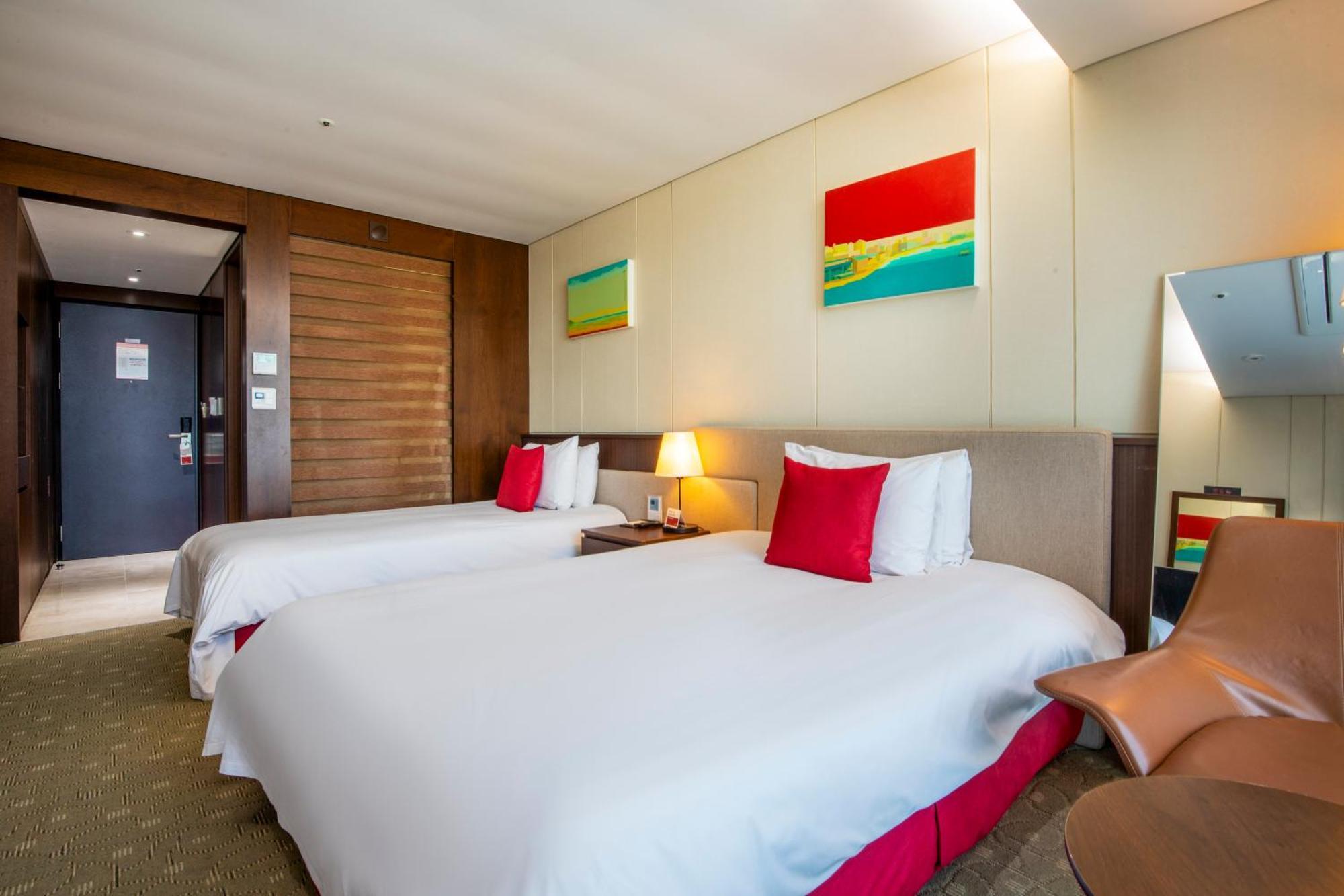 Hotel Ramada By Wyndham Hamdeok Jeju
