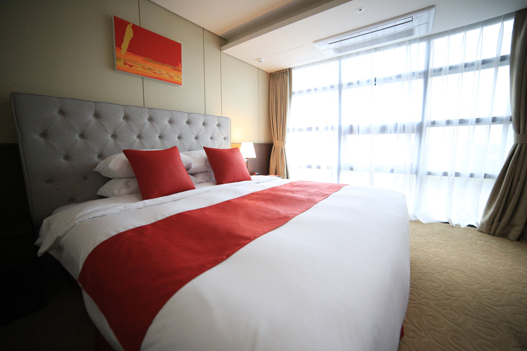 Ramada By Wyndham Hamdeok 4*