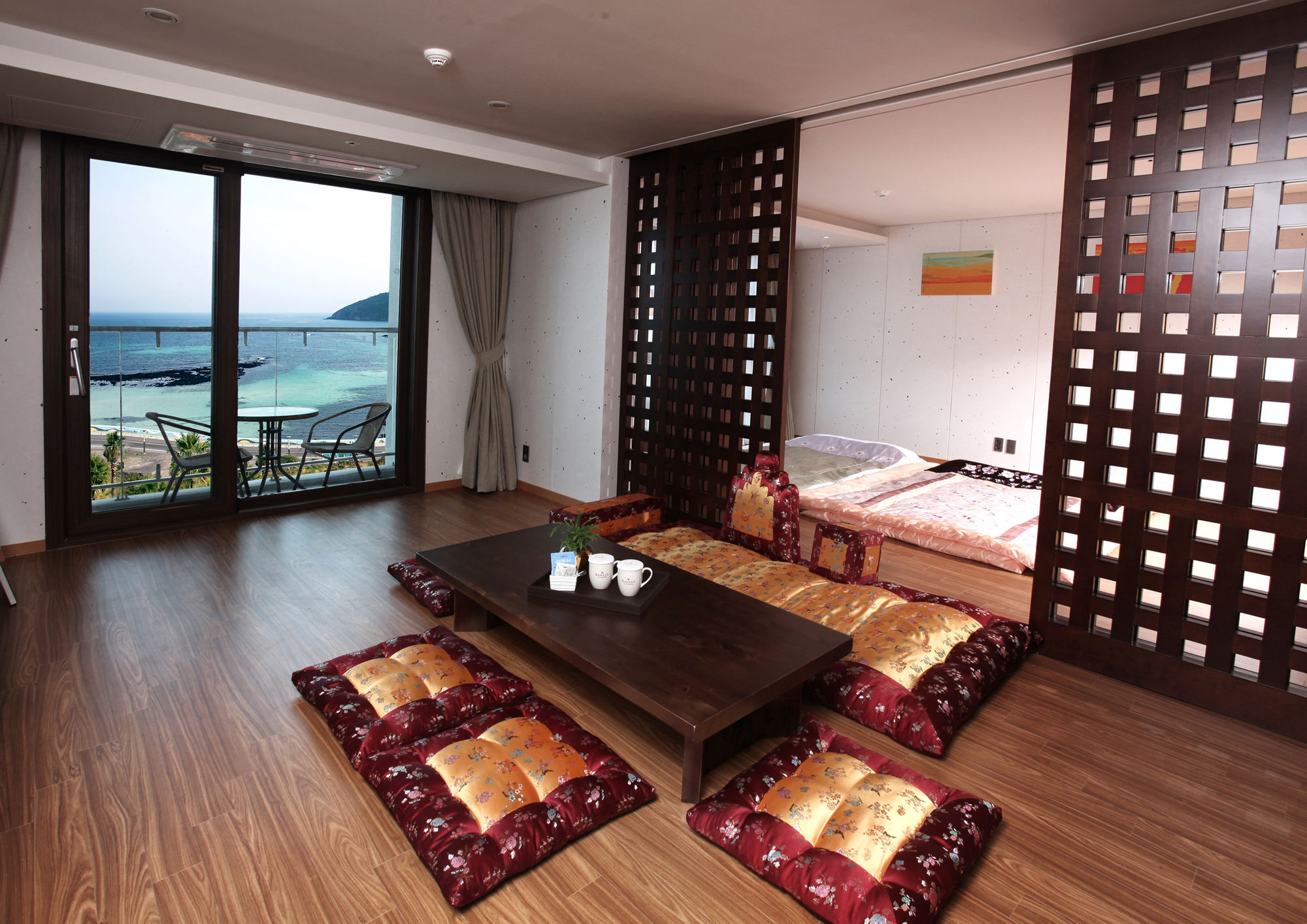 Hotel Ramada By Wyndham Hamdeok 4*